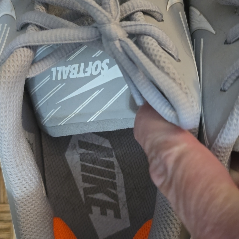 NWT Nike Softball cleats (Adult) - Picture 2 of 4